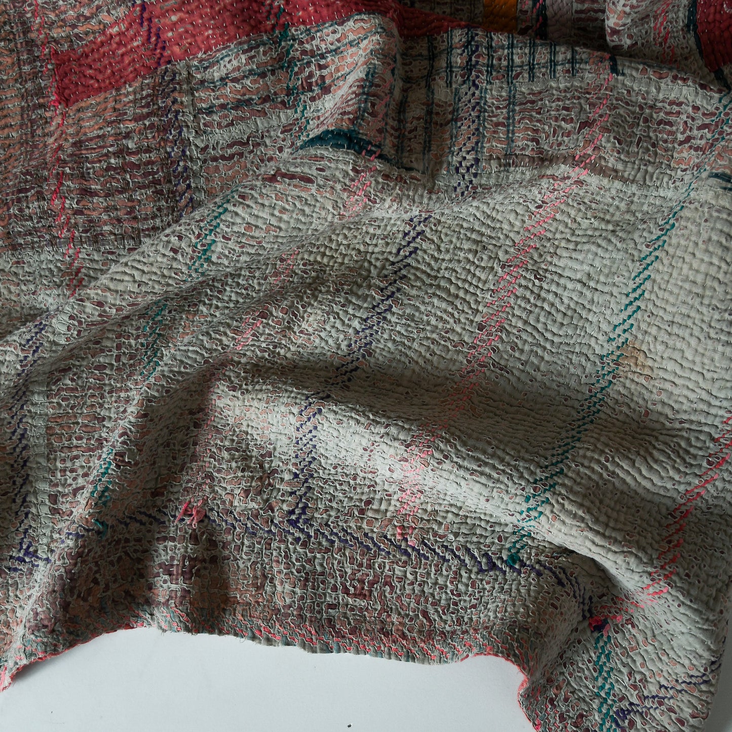 reversible vintage kantha throw | pink