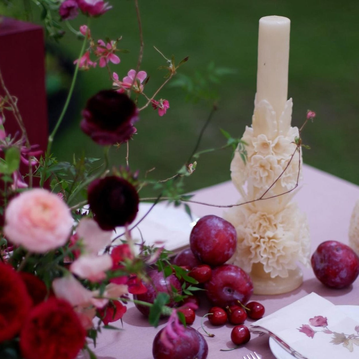 statement handpoured floral beeswax candle